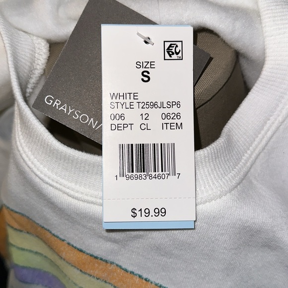 NEW Lucky Crop sweatshirt St. Patrick’s Day Women’s - Picture 2 of 4